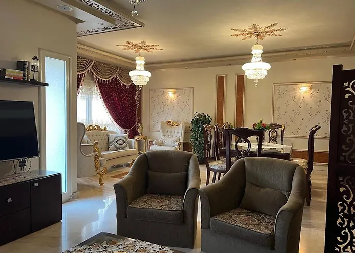 Majestic Apartment In Almazah