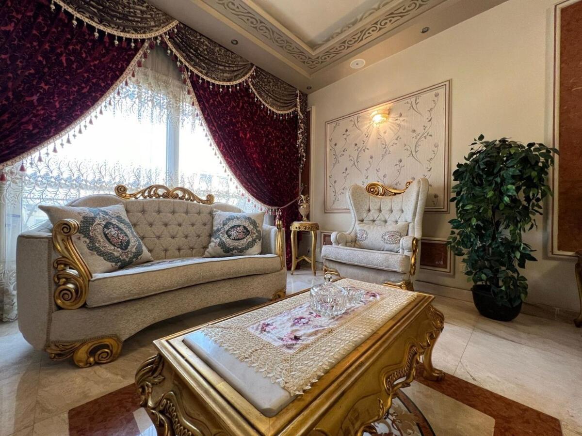 Majestic In Almazah Apartment