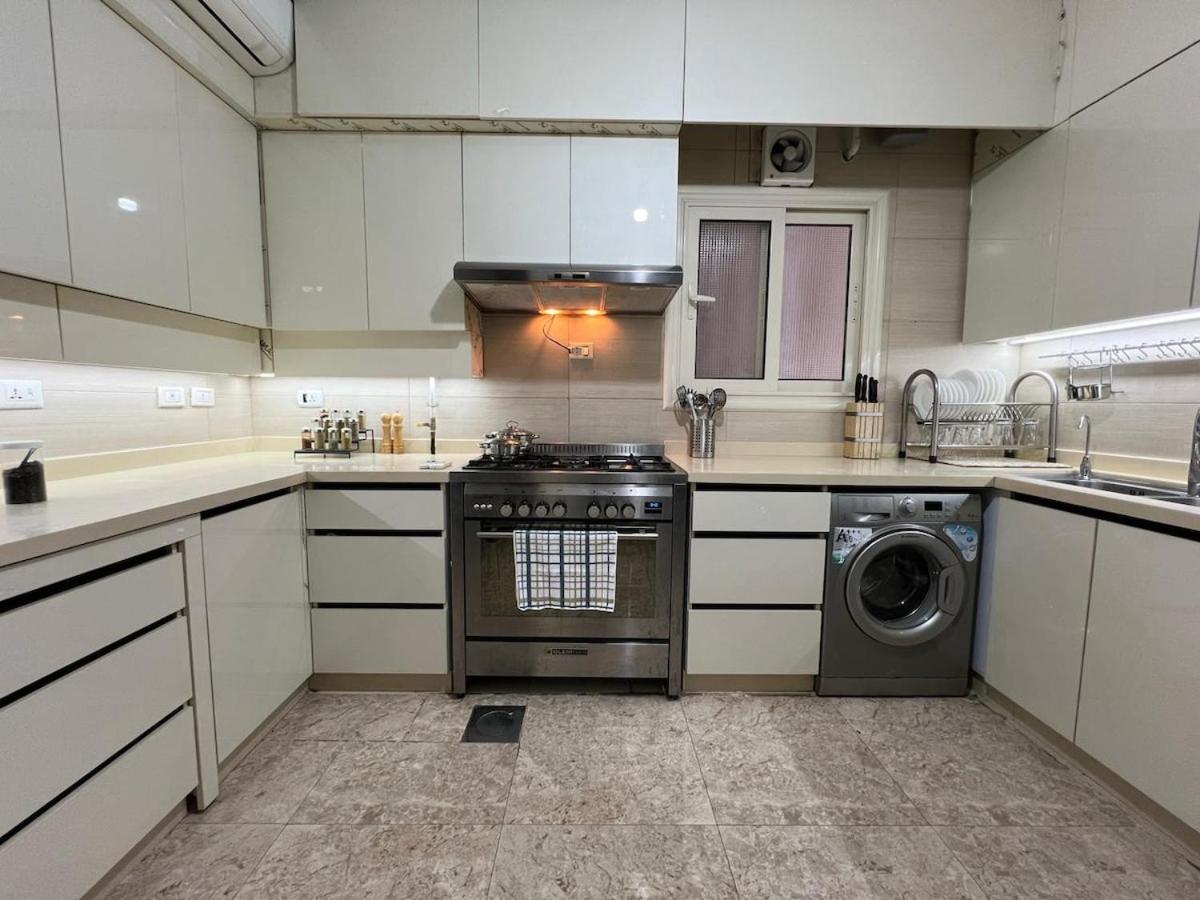 Apartment Majestic In Almazah *